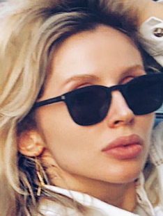 LOBODA показала себя в детстве