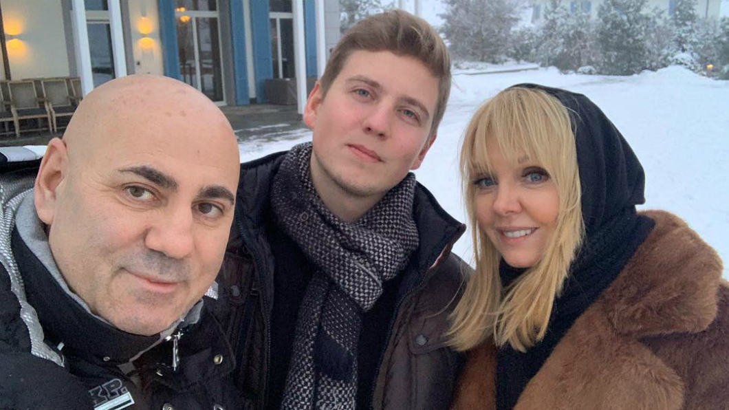 Как звезды встретили Рождество?