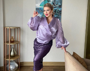 Анна Семенович рассказала об интимных услугах в группе «Блестящие»