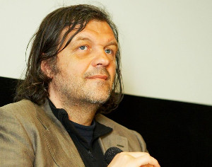 Режиссер Эмир Кустурица госпитализирован с переломом