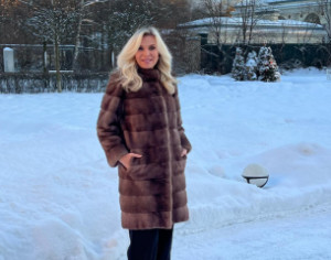 «Мы с Валечкой в ожидании гостей»: Марина Юдашкина поделилась фото с тяжелобольным мужем