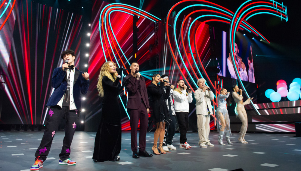Артур Бабич, Ваня Дмитриенко и другие звезды TikTok на фестивале «Новая Песня года-2021»