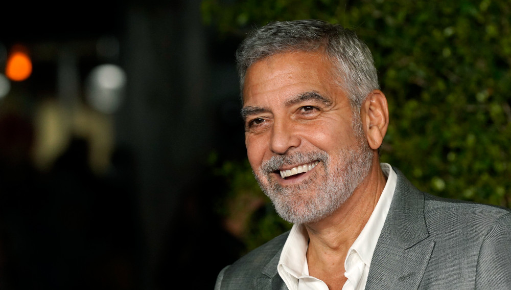 Джордж Клуни спас жену на кинопремьере: настоящий рыцарь