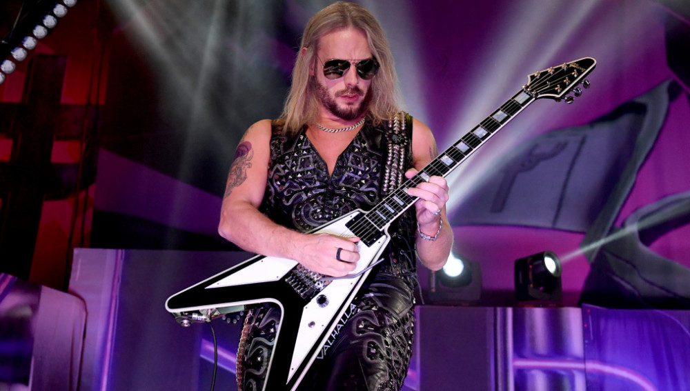 Гитарист Judas Priest Ричи Фолкнер перенес еще одну операцию на сердце