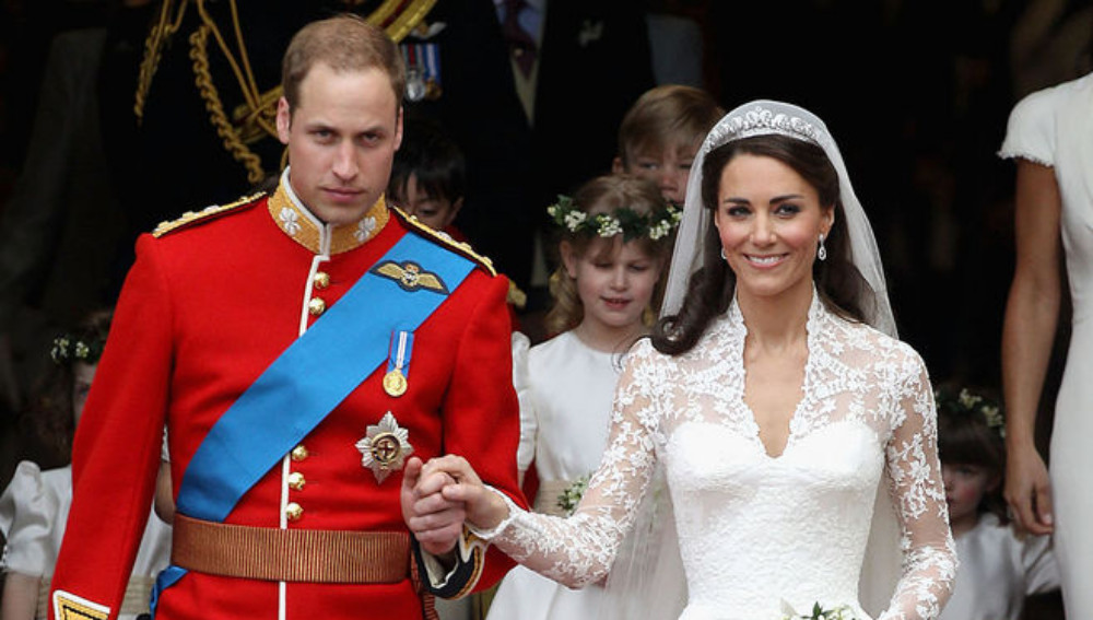 Кейт Миддлтон и принц Уильям напугали королеву отпуском