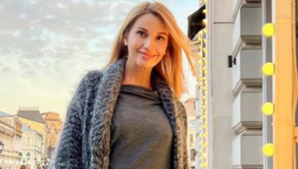 Беременная Ольга Орлова осталась без денег и лекарств за границей