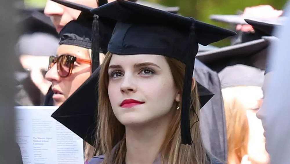 33-летняя Эмма Уотсон стала студенткой Оксфорда