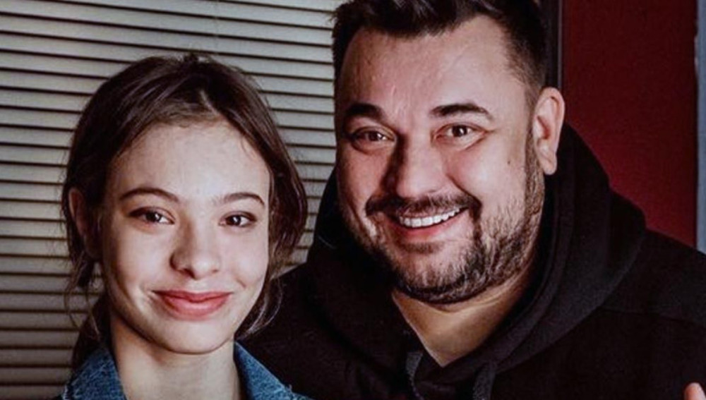 14-летняя дочь Сергея Жукова дебютировала в качестве певицы и выпустила  первый трек - MuzTube