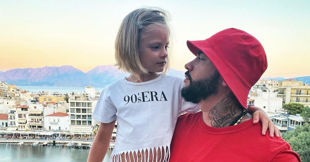 «И всетаки кокетка» шестилетняя дочь Тимати получила