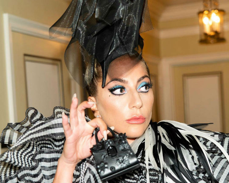 Met Gala 2019: Леди Гага шокировала гостей необычным нарядом